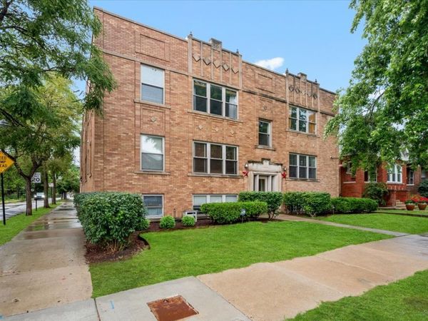 2458 W Grace Street , Unit 2, Chicago, IL 60618