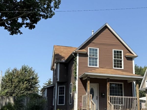 1316 25th Street , Rock Island, IL 61201