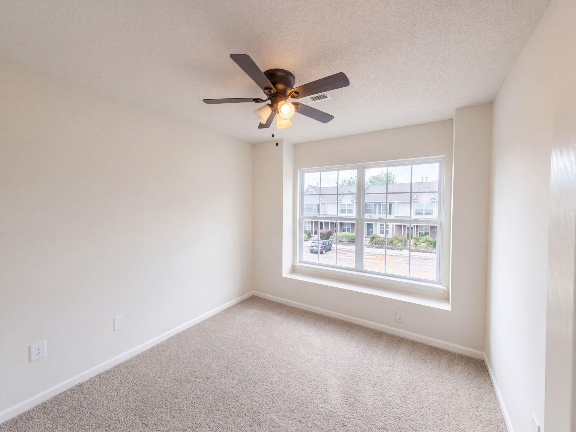 112 Taylor Circle Photo 14