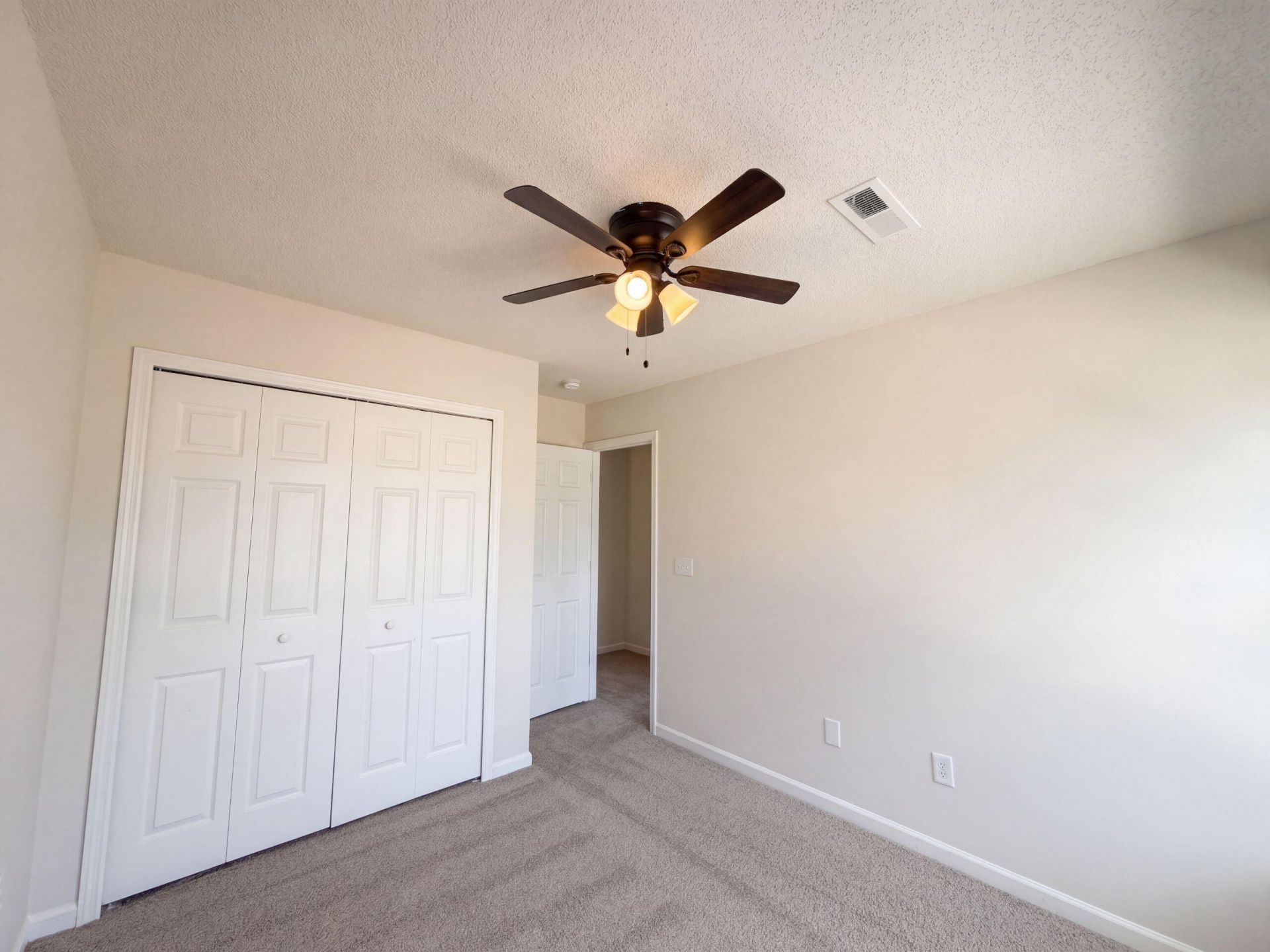 112 Taylor Circle Photo 15