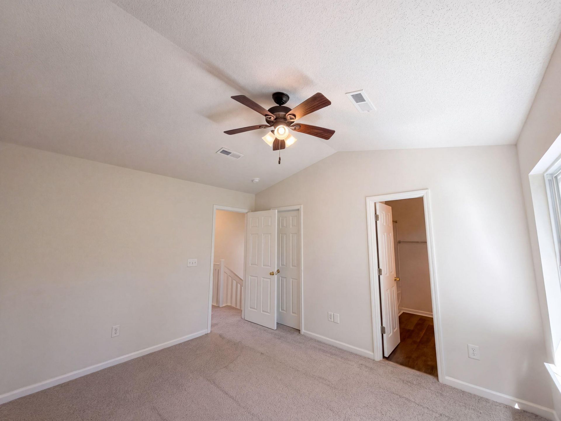 112 Taylor Circle Photo 4