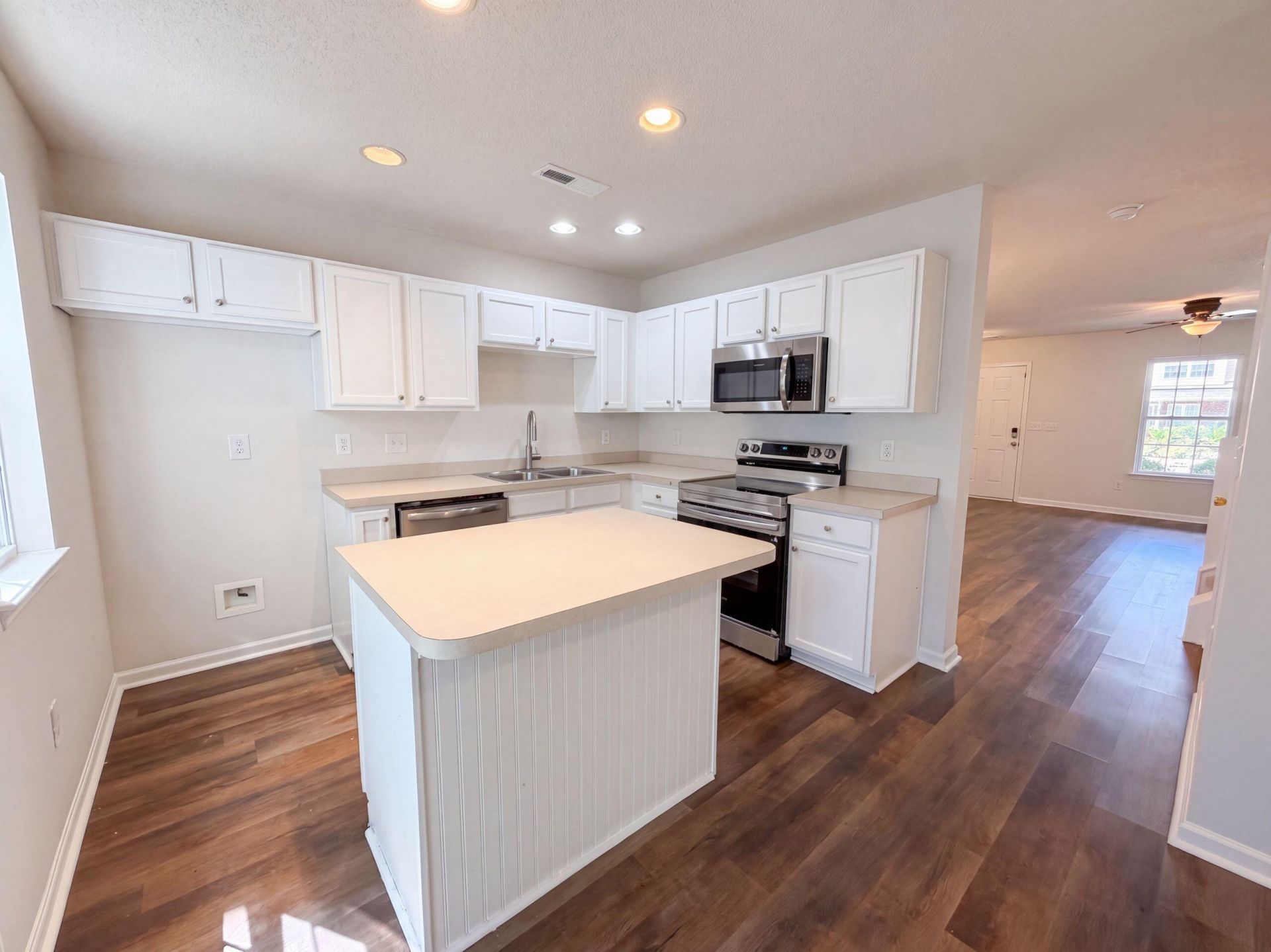112 Taylor Circle Photo 6