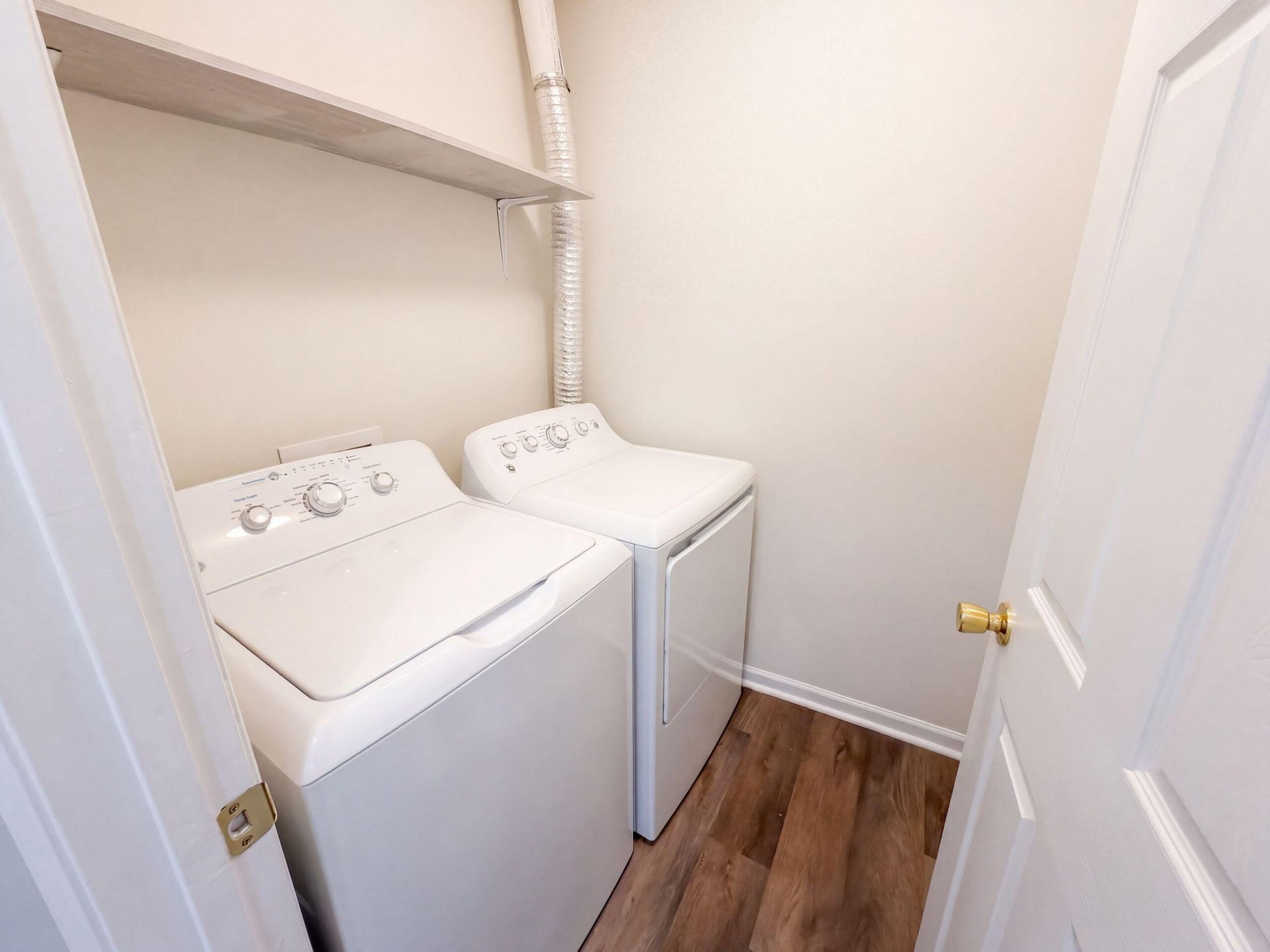 112 Taylor Circle Photo 9