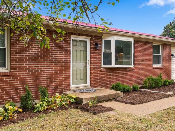 2206 Courtney Ave , Nashville, TN 37218