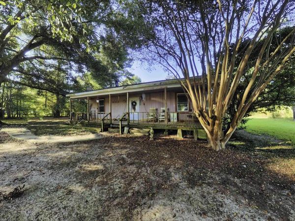 4258 Oakland Dr, Ethel, LA 70730