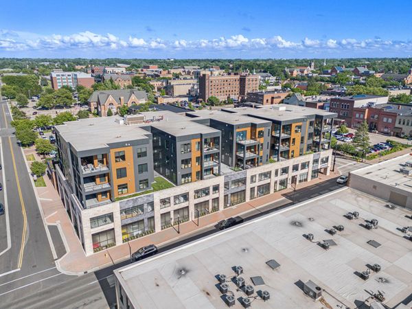 159 S River Avenue, Unit 504, Holland, MI 49423