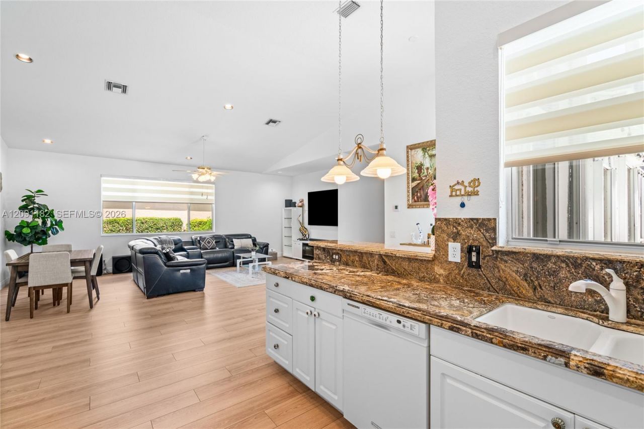 6420 Mallards Way, Coconut Creek, FL 33073 Photo