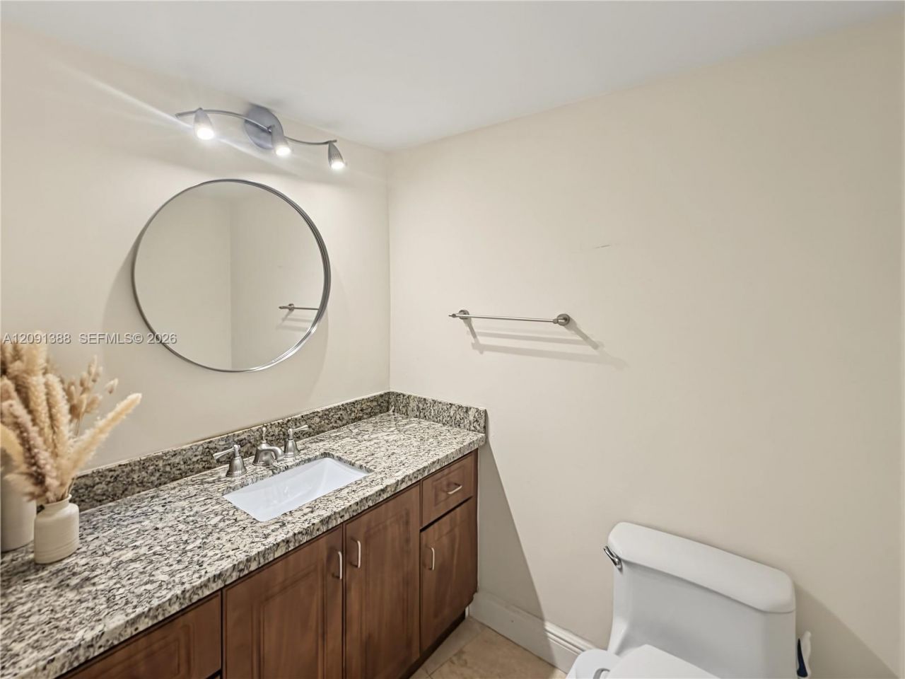 900 Bay Dr, Unit 221, Miami Beach, FL 33141 Photo