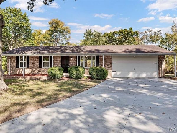 23 Johnnie Drive Drive , St Charles, MO 63304