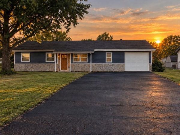 403 Prince Charles Drive, O'Fallon, MO 63366