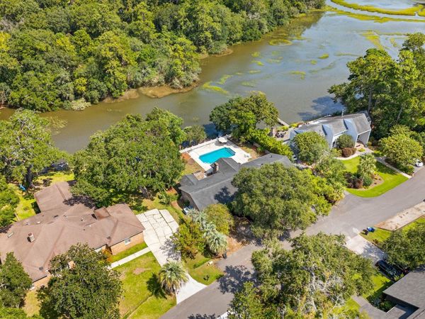 33 Town Creek Drive, Charleston, SC 29407