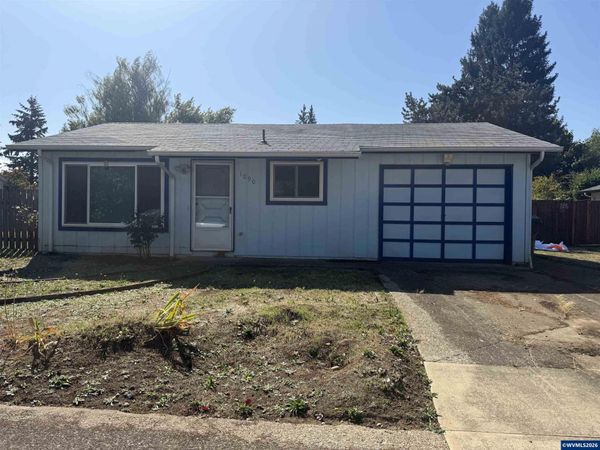 1090 Sharon Lp SE, Salem, OR 97306