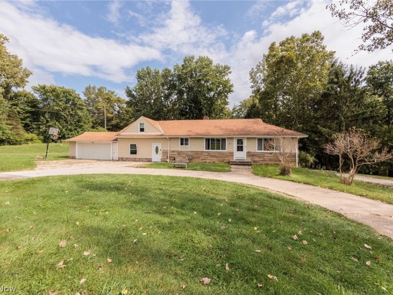 8617 Broadview Road, Broadview Heights, OH 44147 Photo 2