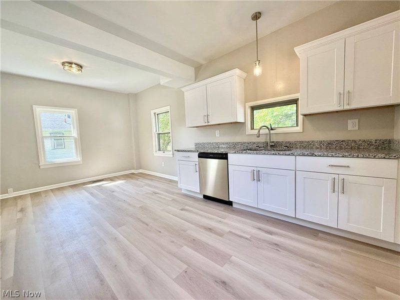 41 Dewhurst Avenue, Bedford, OH 44146 Photo 6