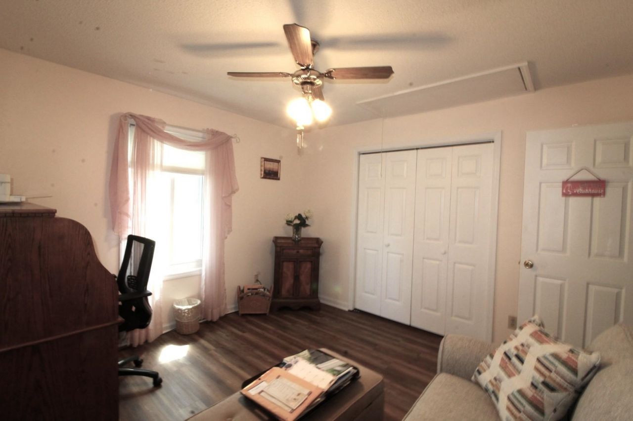 311 Troon Ln.  Photo 23
