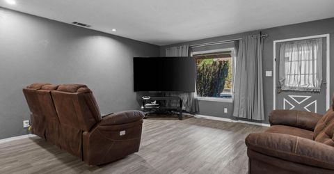 110 E Laramie Drive, Reno, NV 89521 Photo