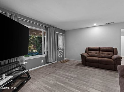 110 E Laramie Drive, Reno, NV 89521 Photo