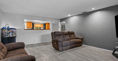 110 E Laramie Drive, Reno, NV 89521 Photo
