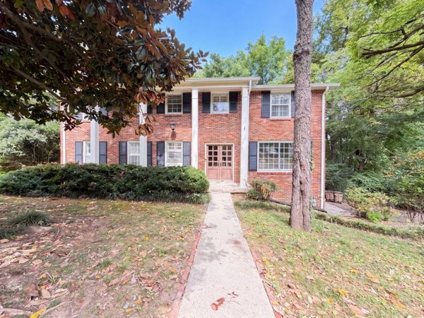 840 Highland Crest Dr , Nashville, TN 37205