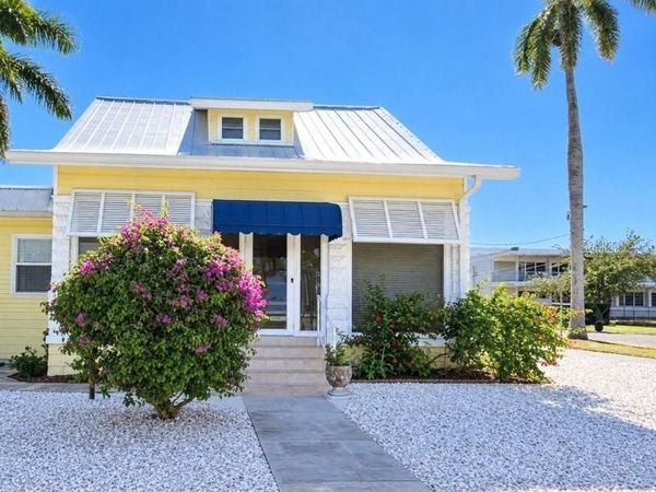 461 W MARION AVENUE , PUNTA GORDA, FL 33950