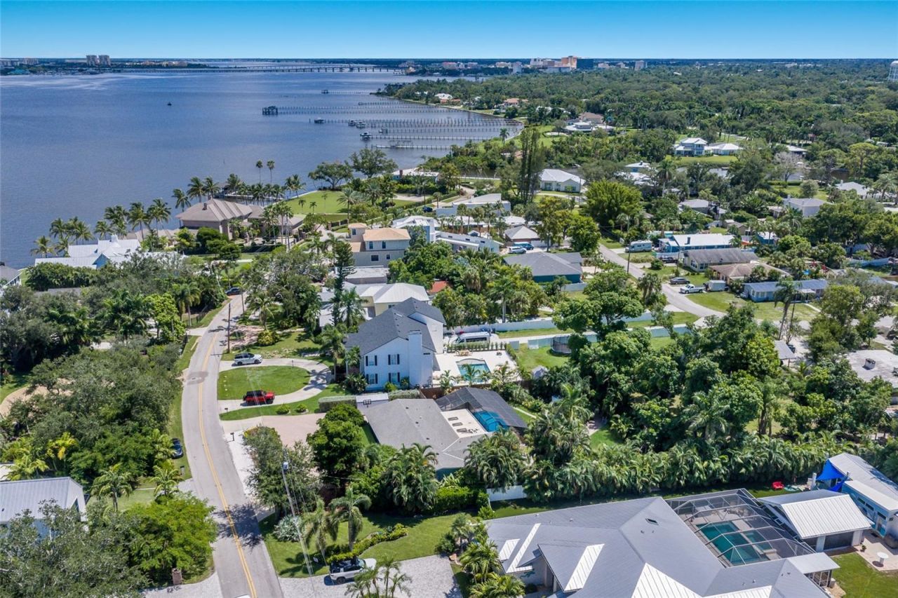 4131 Riverview Boulevard, Bradenton, FL 34209 Photo
