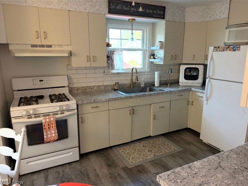 2176 Renwick Drive, Poland, OH 44514 Photo 12