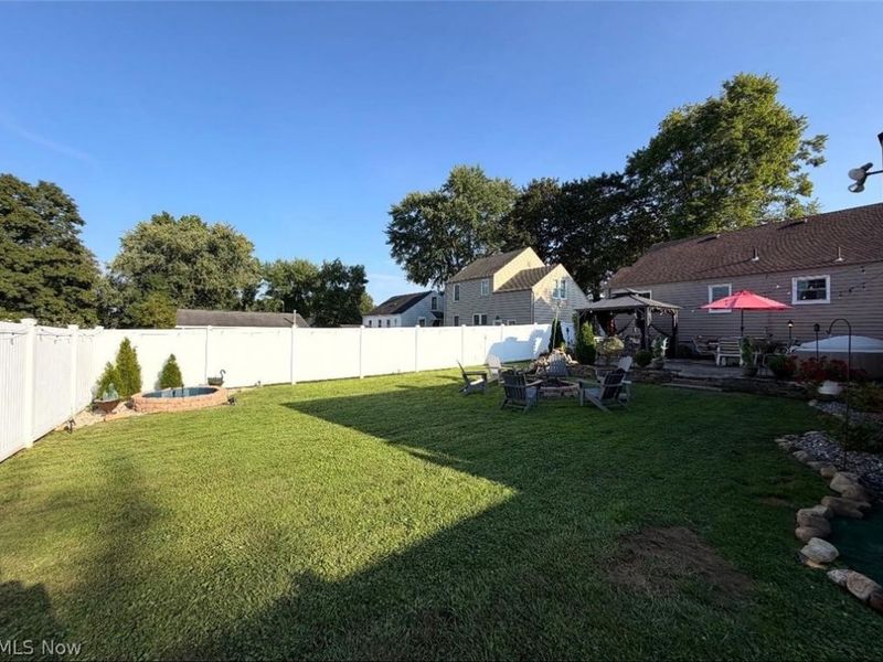 2176 Renwick Drive, Poland, OH 44514 Photo 5
