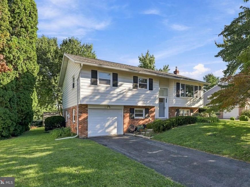 425 Nottingham Avenue , Lancaster, PA 17601 Main Photo