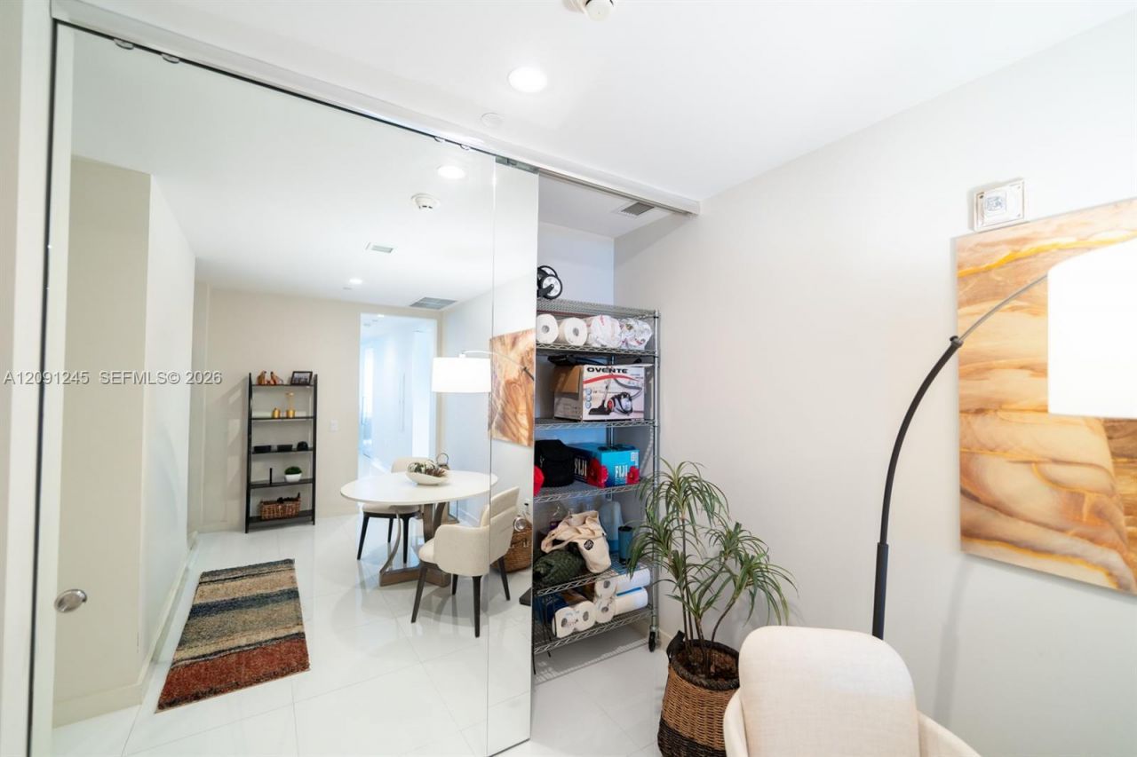 1100 Biscayne Blvd , Unit 3302, Miami, FL 33132 Photo