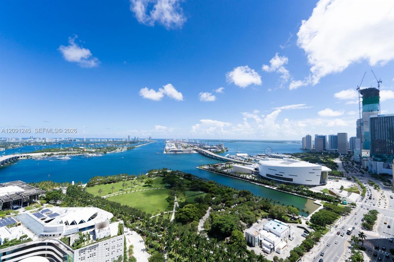 1100 Biscayne Blvd , Unit 3302, Miami, FL 33132 Photo
