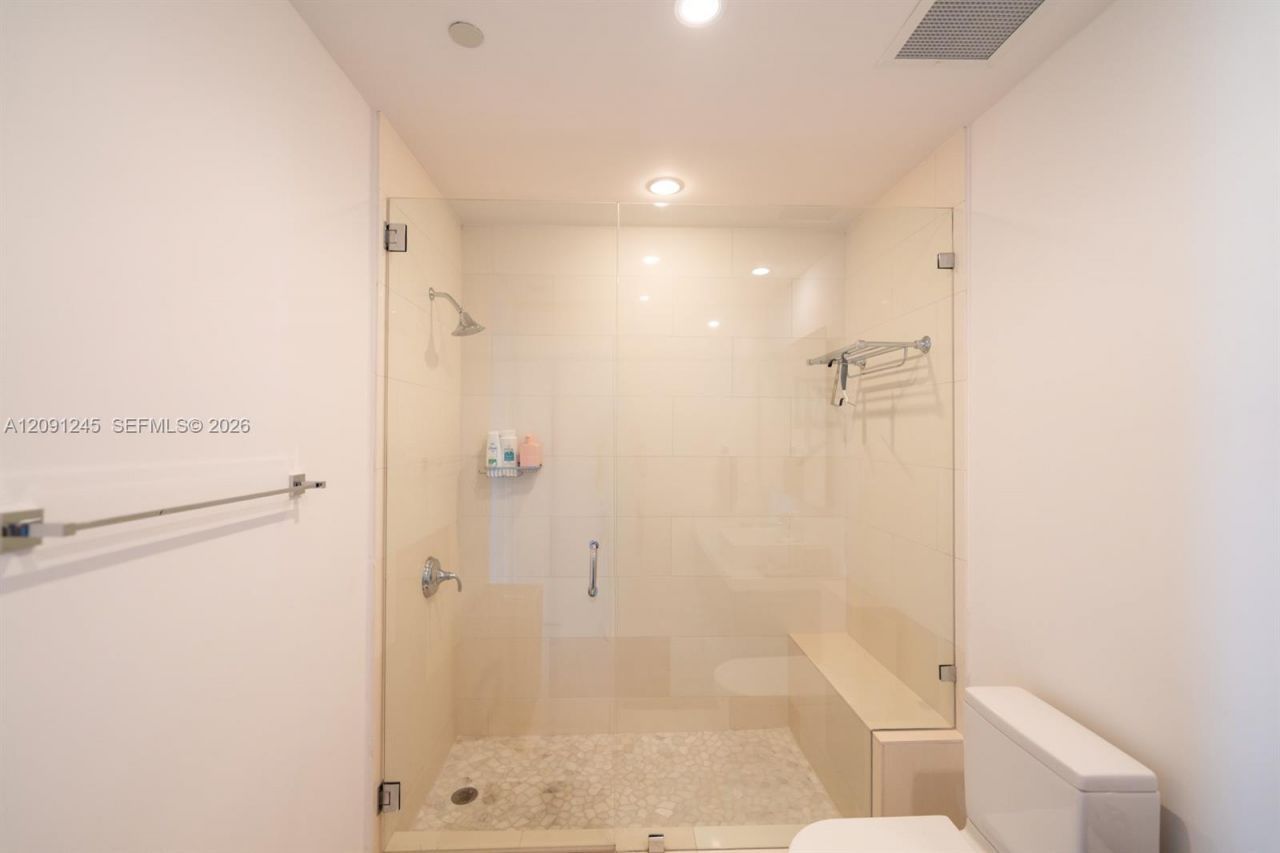1100 Biscayne Blvd , Unit 3302, Miami, FL 33132 Photo