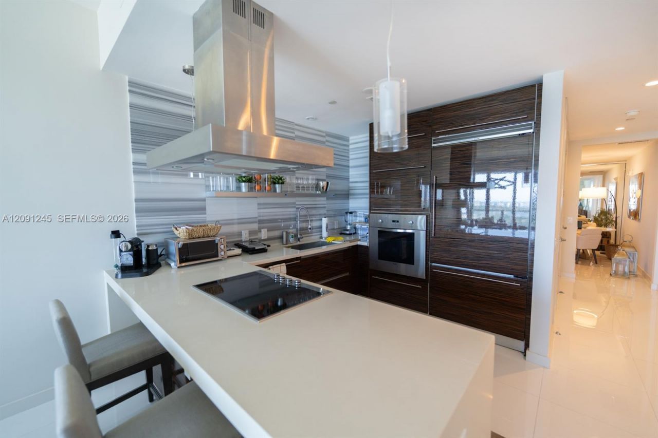 1100 Biscayne Blvd , Unit 3302, Miami, FL 33132 Photo