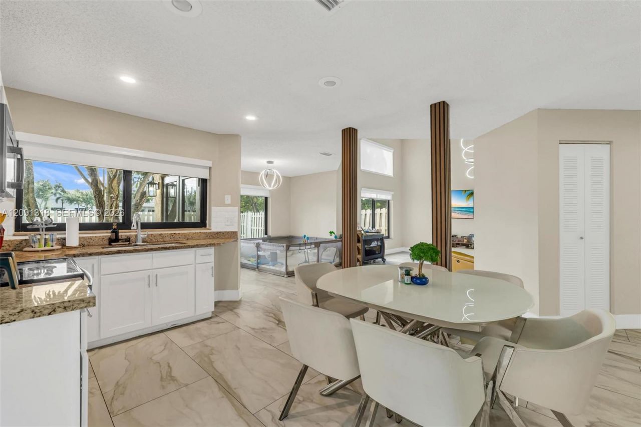 2836 W River Run Cir W , Miramar, FL 33025 Photo