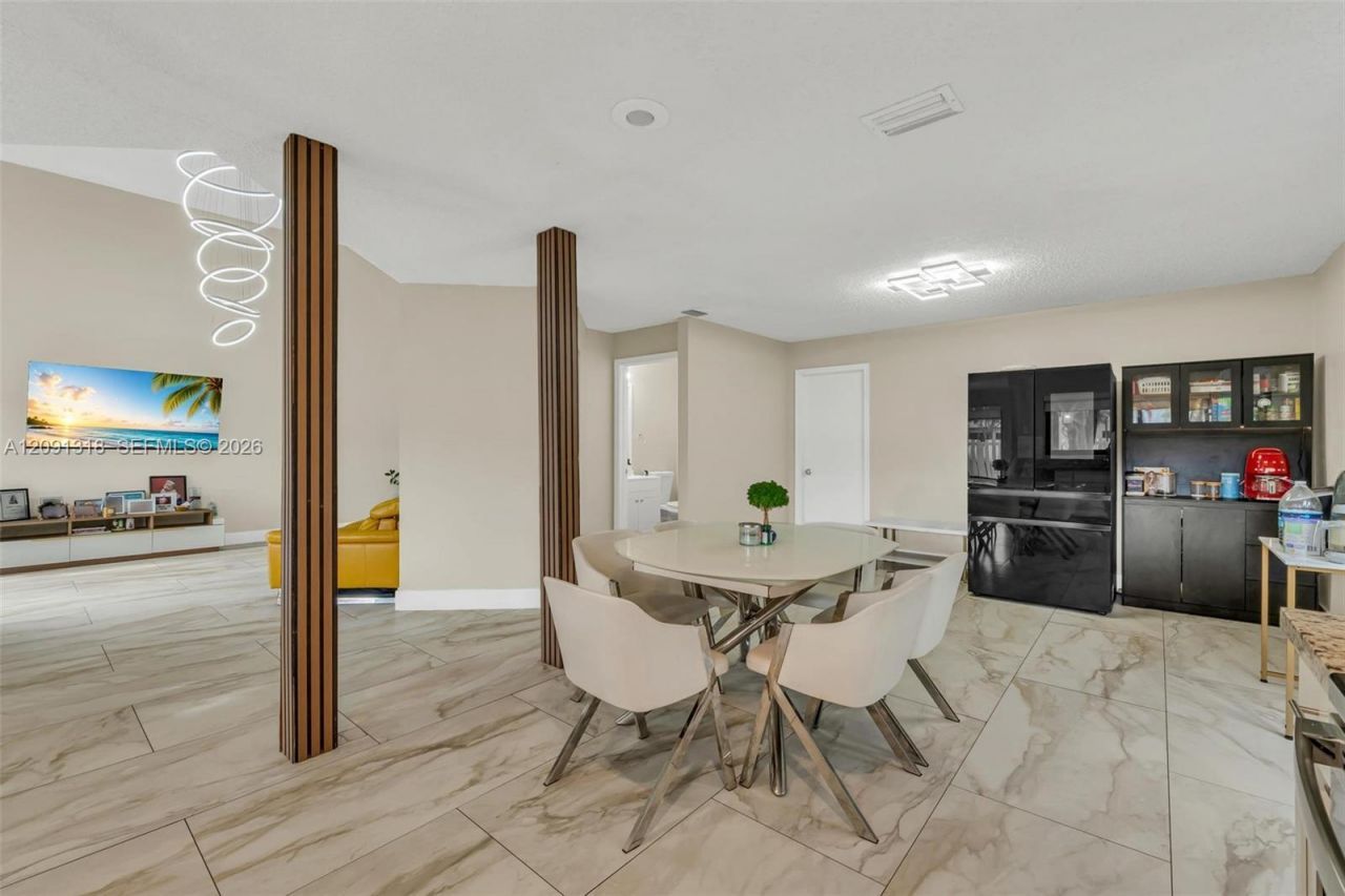 2836 W River Run Cir W , Miramar, FL 33025 Photo