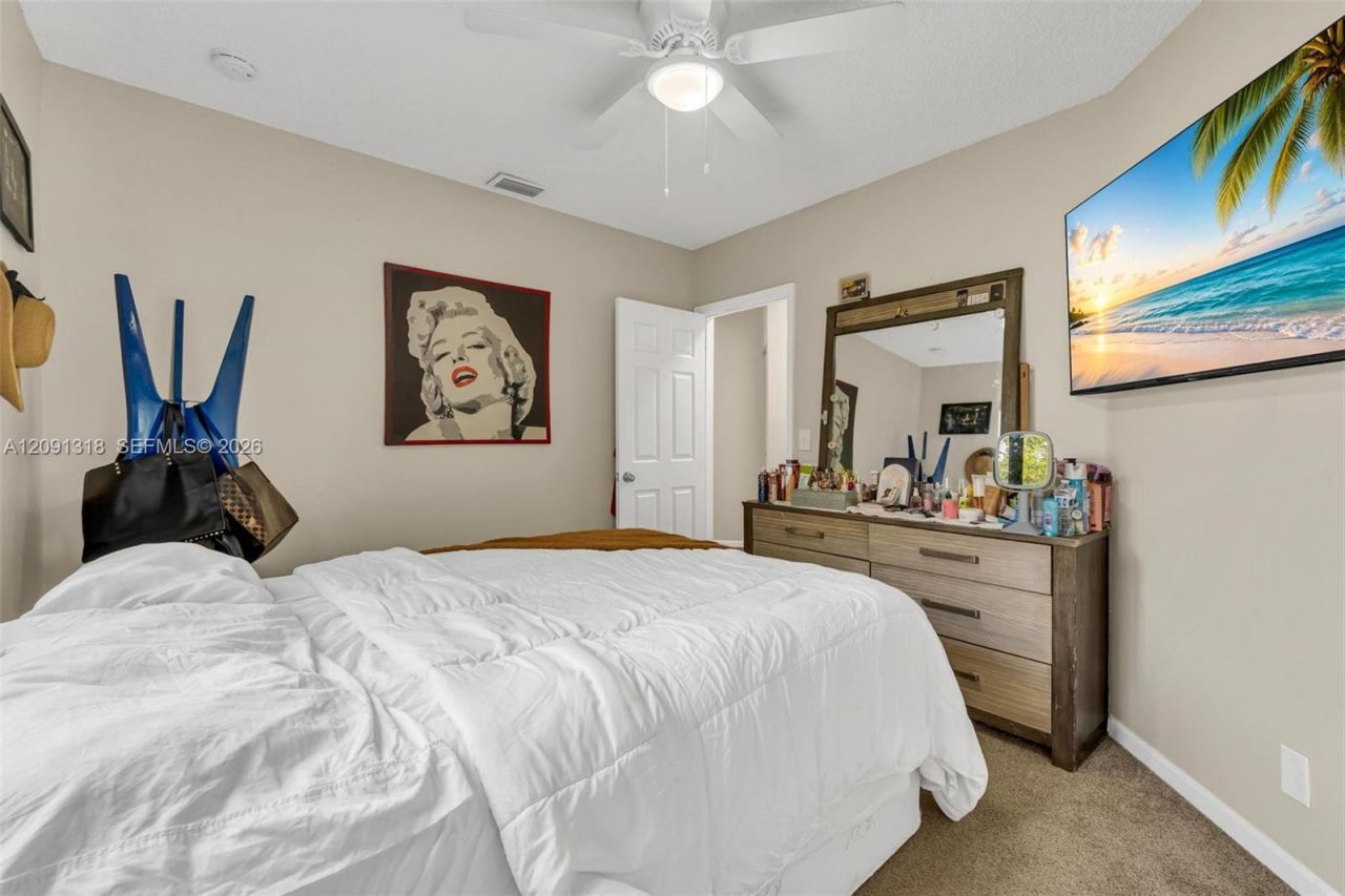 2836 W River Run Cir W , Miramar, FL 33025 Photo