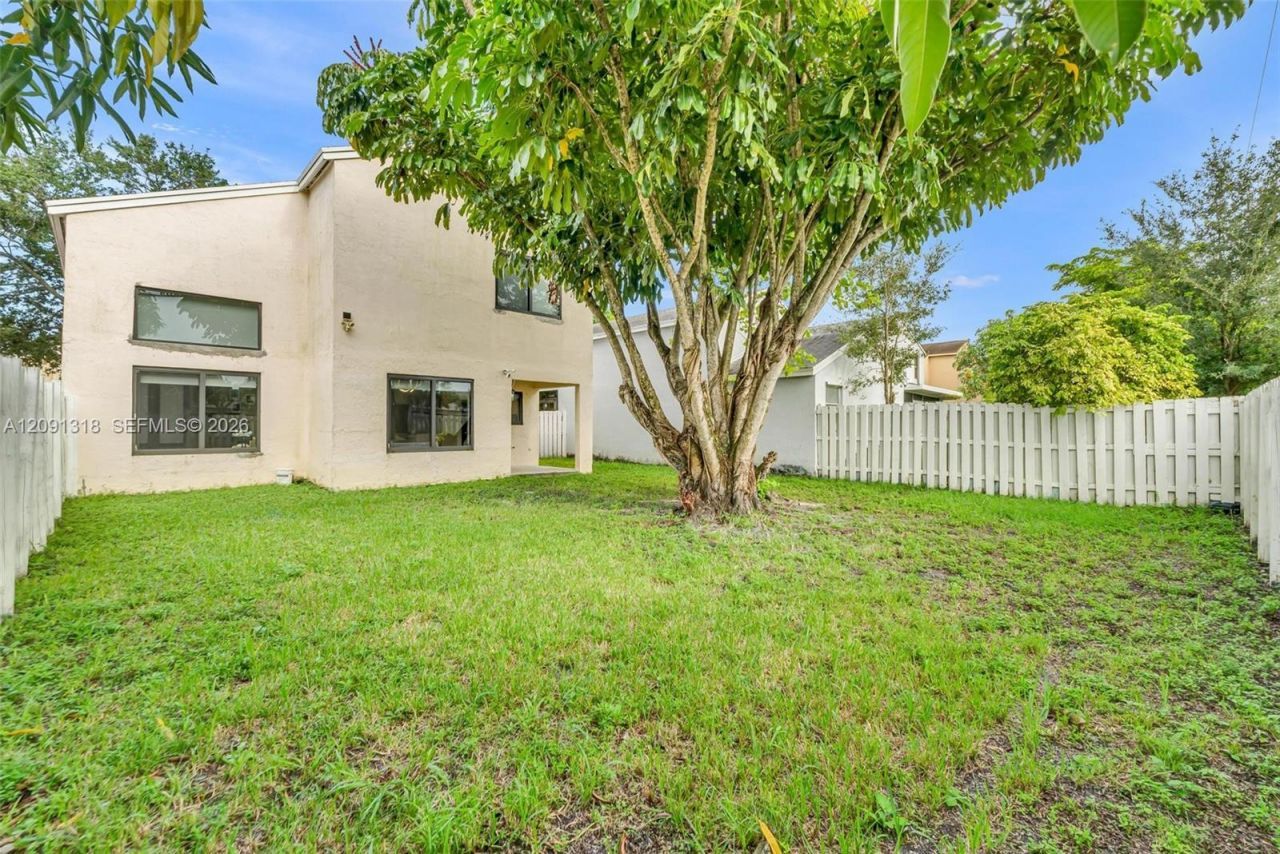 2836 W River Run Cir W , Miramar, FL 33025 Photo