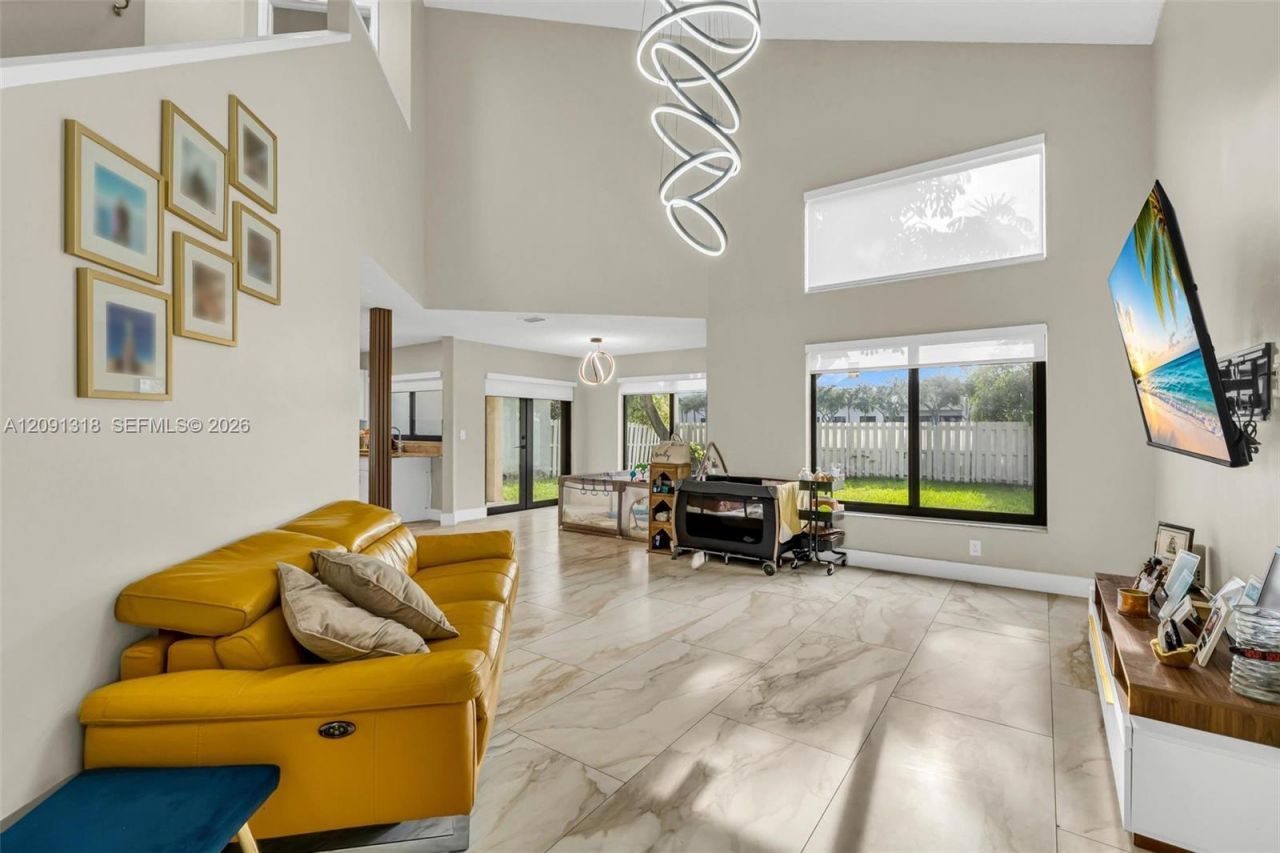 2836 W River Run Cir W , Miramar, FL 33025 Photo