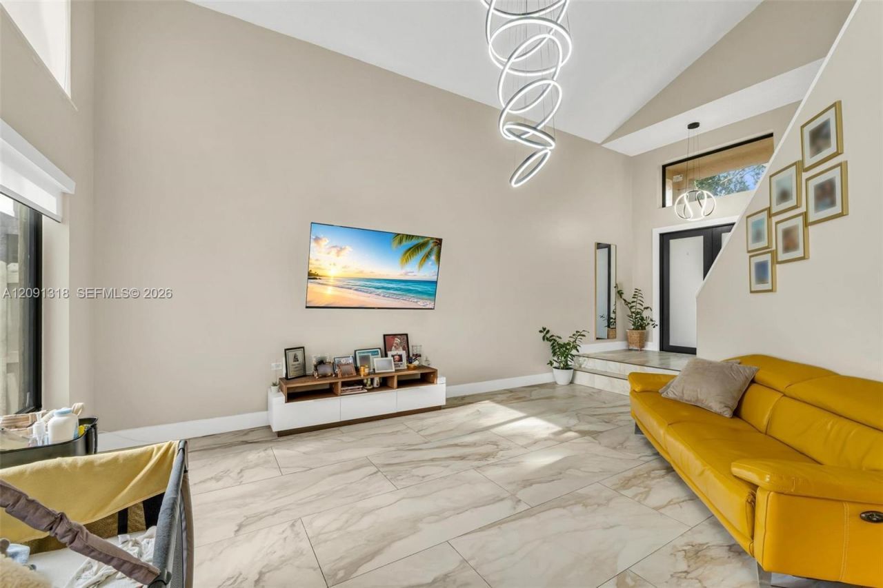 2836 W River Run Cir W , Miramar, FL 33025 Photo