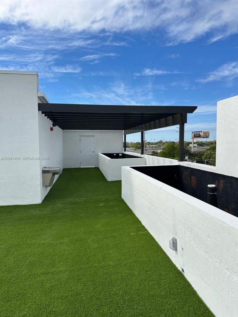 3422 NW 5th Ave , Unit 405, Miami, FL 33127 Photo
