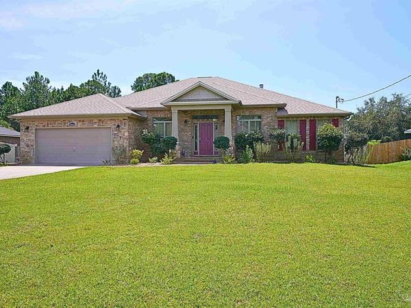 7445 Brevard St, Navarre, FL 32566