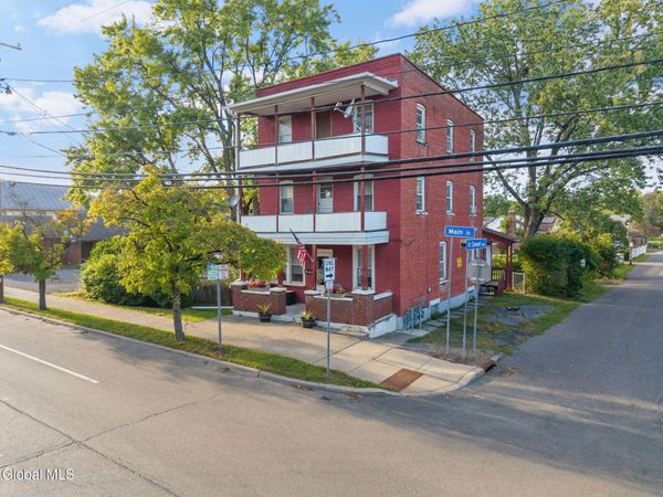 29 Main Street, Ravena, NY 12143