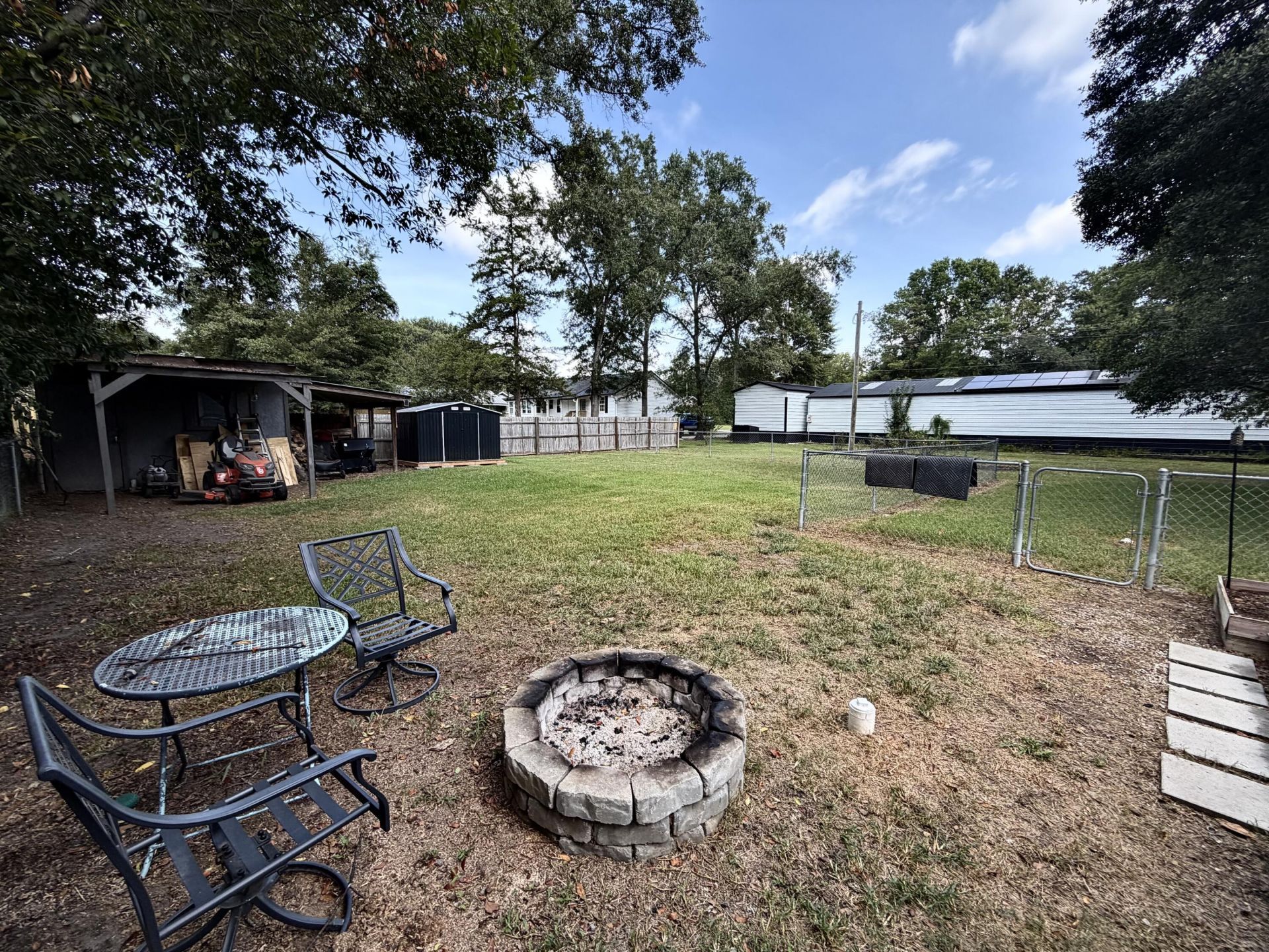 2408 E Cleveland Street Photo 21