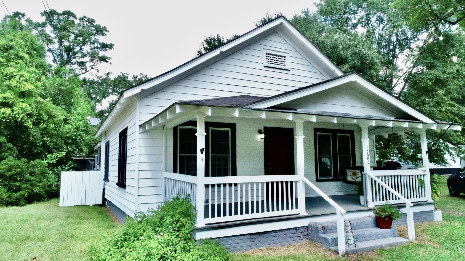 2408 E Cleveland Street Photo 54