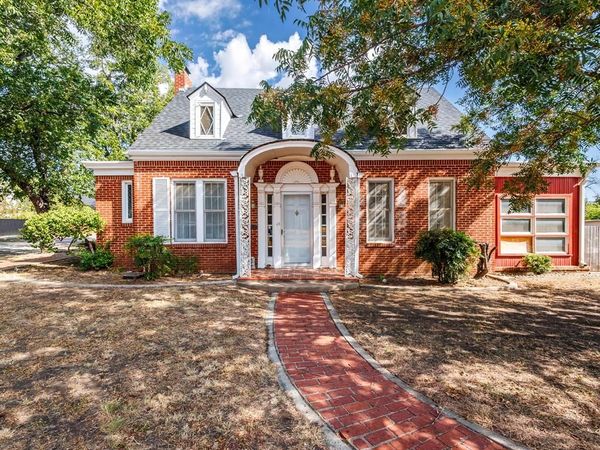 1016 W Walnut, Coleman, TX 76834