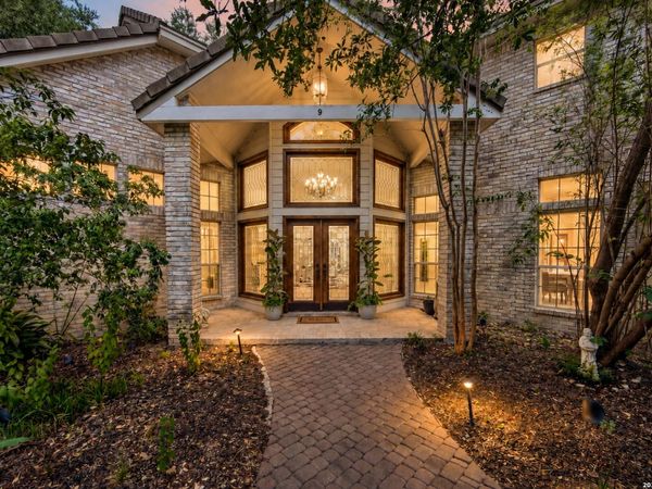 9 SCARBOROUGH SQ, San Antonio, TX 78218