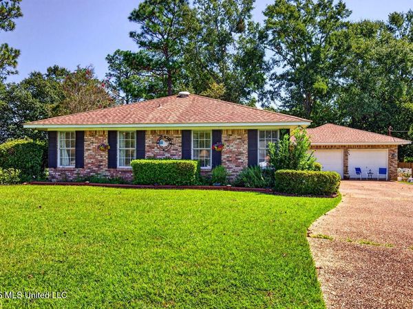 674 Hilo Street, Diamondhead, MS 39525