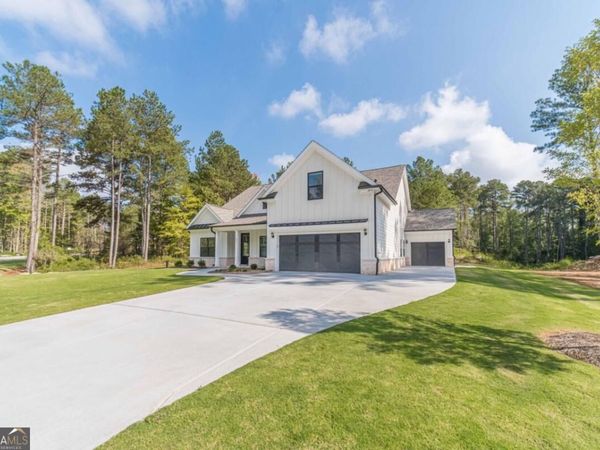 857 Bessie Court, Loganville, GA 30053