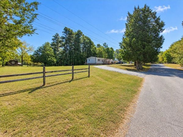 3494 Trace Creek Rd , White Bluff, TN 37187