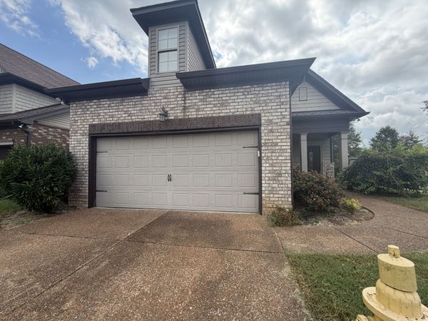 100 Trenton Ln , Hendersonville, TN 37075