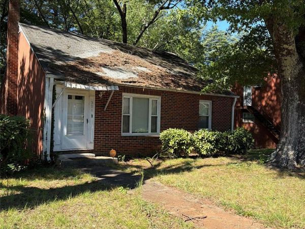 321 N Bost Street , Statesville, NC 28677